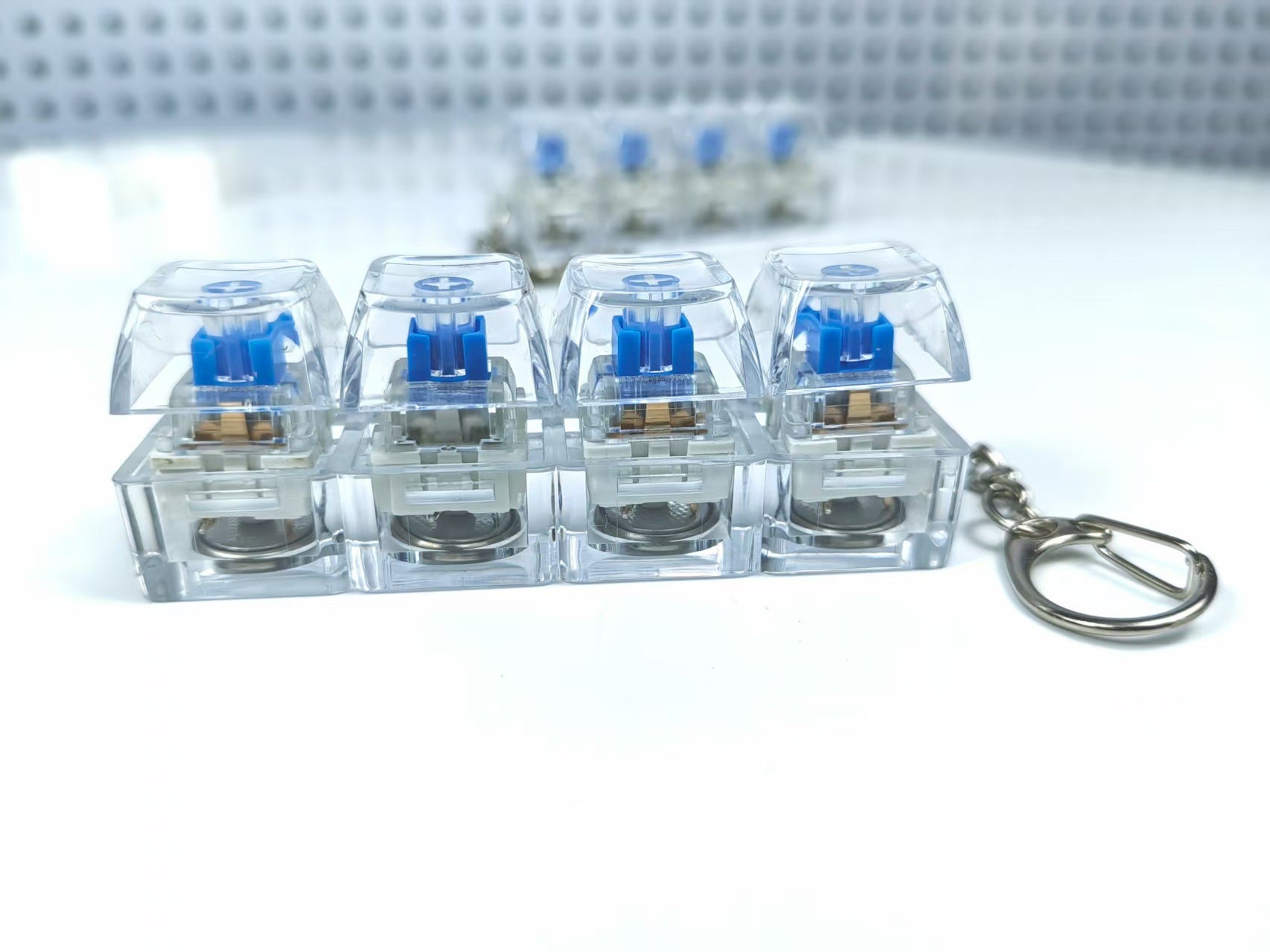 Mechanical Keycap Keychain – LED Clicker Fidget Toy